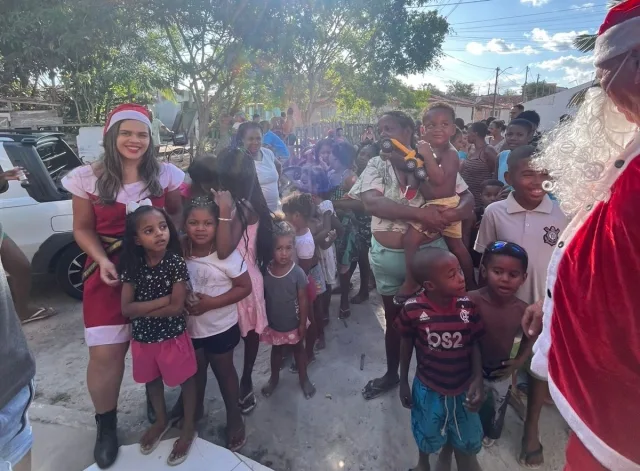 ação de natal - mãos valiosas