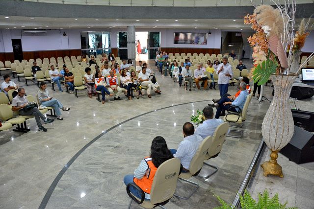 reunião sobre meio ambiente