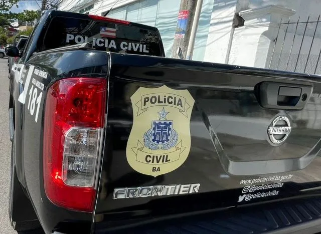 Viatura da Polícia Civil