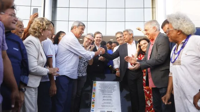 inauguração do teatro e Cento de Convenções de Feira de Santana