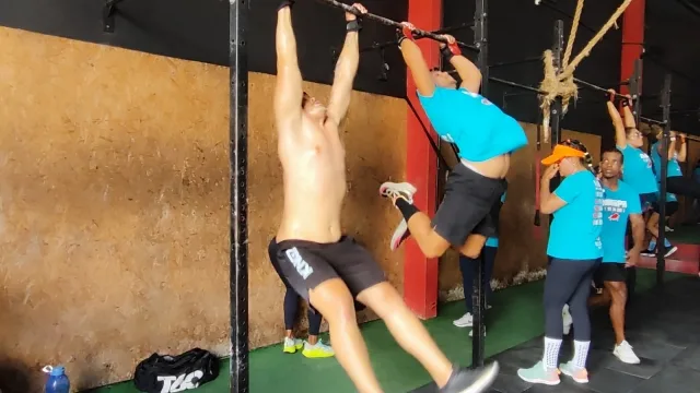 Comunidade homenageia Kauan Gomes, jovem morto por engano, com treino especial de crossfit