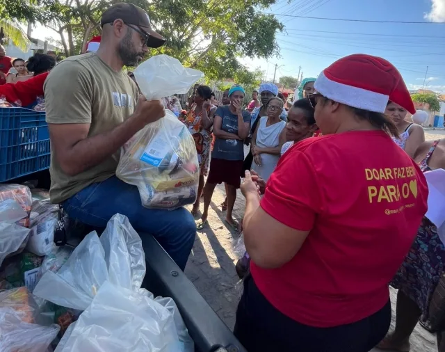 ação de natal - mãos valiosas