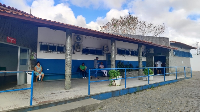 Policlínica do Feira X