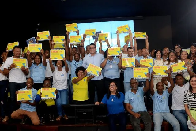 Prefeitura de Salvador insere 50 pessoas que estavam em situação de rua no mercado de trabalho