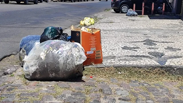 sem coleta de lixo em feira de santana