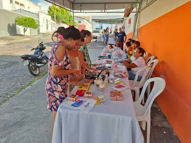 “Feira Solidarizar da Ideia à Ação” Instituto promove capacitação gratuita e geração de renda (11)