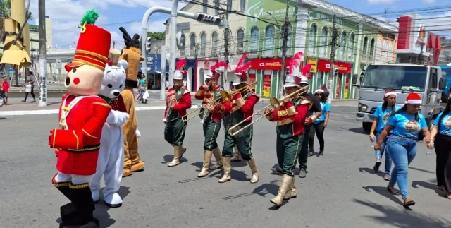 desfile temático de natal da CDL