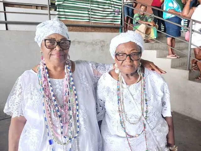 Caruru para 2 mil pessoas e muito samba marcam os festejos a Santa Bárbara em Feira de Santana (9)