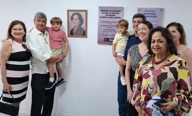 sede da Secretaria Municipal de Educação será denominada oficialmente Professora Elizabeth Gomes Martins (3)