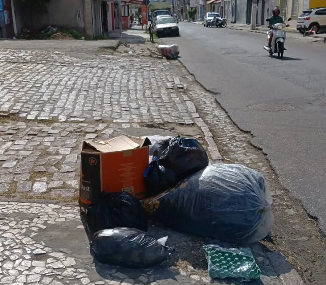 sem coleta de lixo em feira de santana