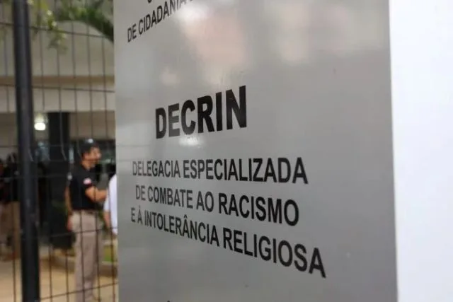 delegacia especializada racismo e intolerância religiosa