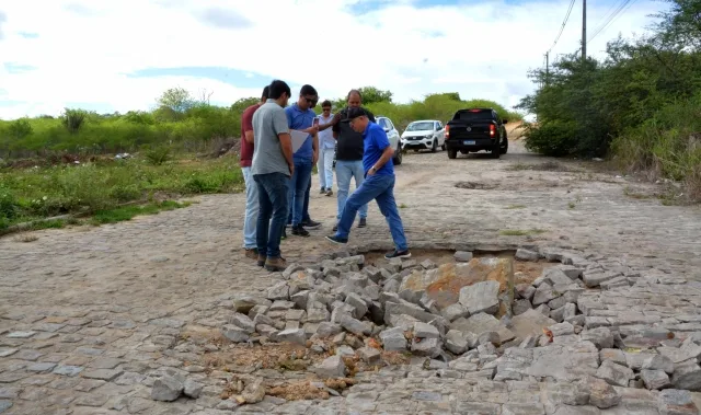 prefeitura realiza inspeção em Rua