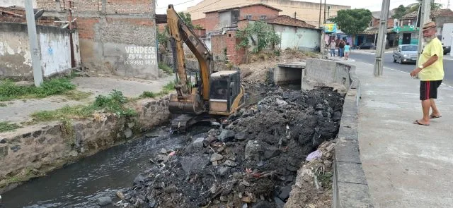 limpeza de canal em Feira de Santana