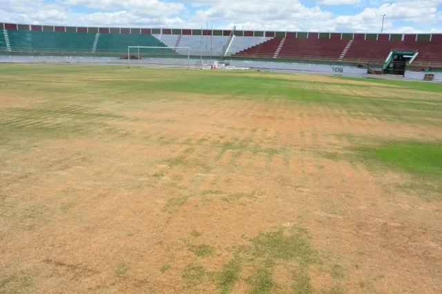 Joia da Princesa - estádio - gramado