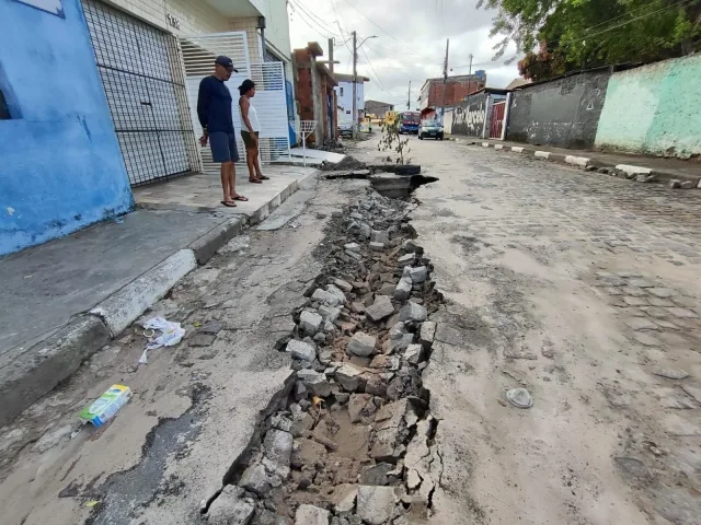 cratera na Queimadinha