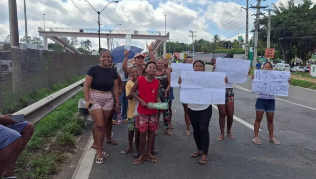 Manifestação na BR-32