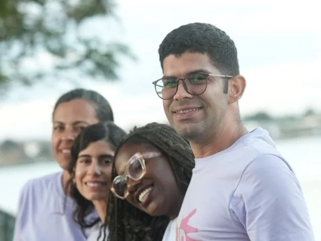 pessoas surdas Série Contornos comunidade surda Feira de Santana