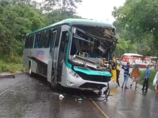 acidente ônibus testemunhas de jeová