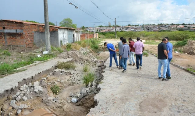 prefeitura realiza inspeção em Rua