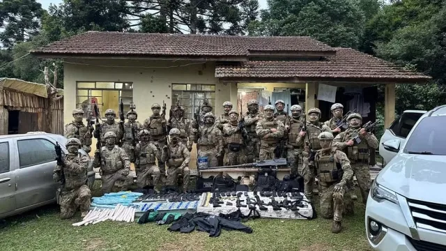 arsenal de guerra encontrado no Paraná