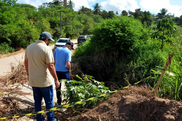 José Ronaldo autoriza construção de pontilhão em Humildes