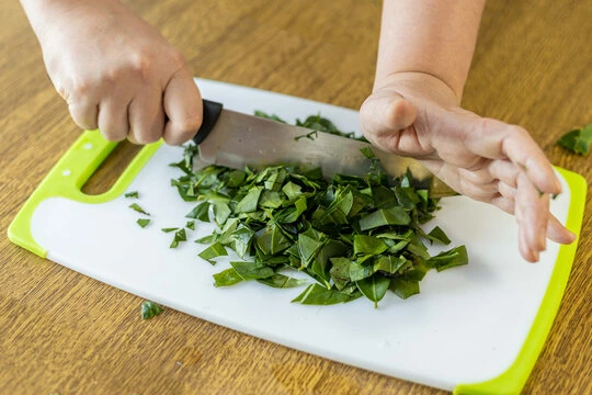 Ora-pro-nóbis 4 erros de manipulação que fazem você perder nutrientes