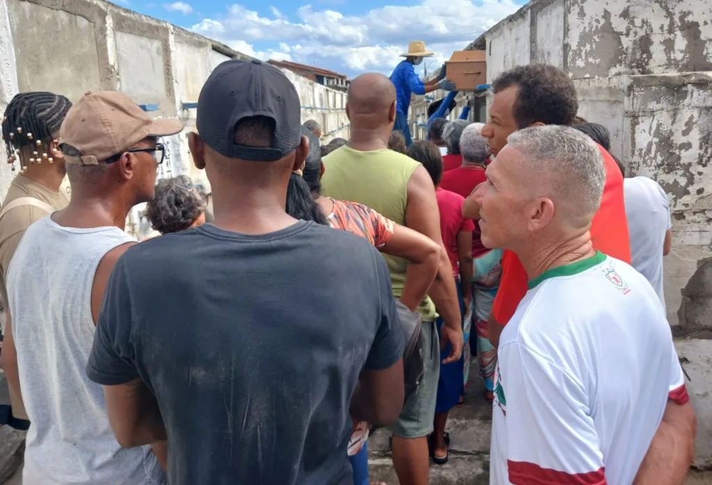 sepultamento de moradores em situação de rua