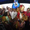 Prefeito Bruno Reis entrega chave da cidade ao Rei Momo e abre oficialmente o Carnaval de Salvador