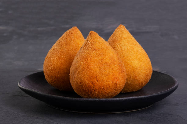 Os 5 segredos para uma coxinha crocante e cremosa