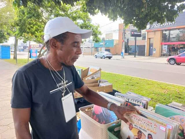 Comerciantes destacam seus projetos e ideias na primeira feira de 2025 do Arte na Avenida