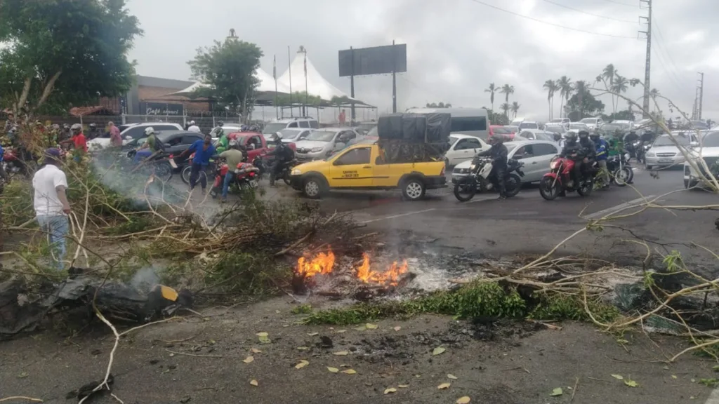 Manifestação na BR-324