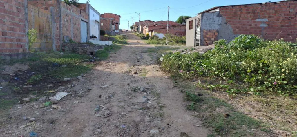 Moradores do bairro Pedra do Descanso reclamam de diversos problemas