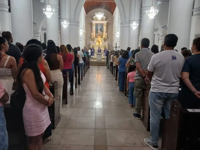 Missa na Catedral de Sant'Ana