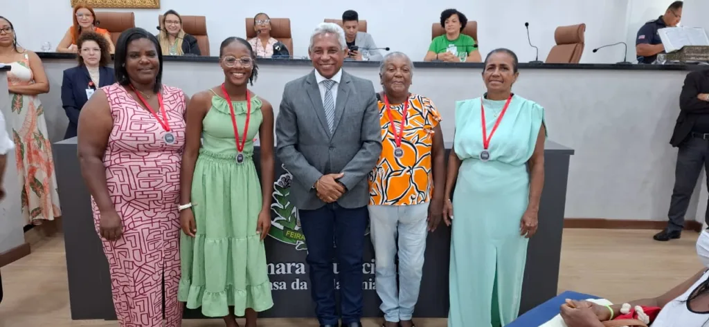 sessão Câmara Municipal em homenagem as mulheres feirantes