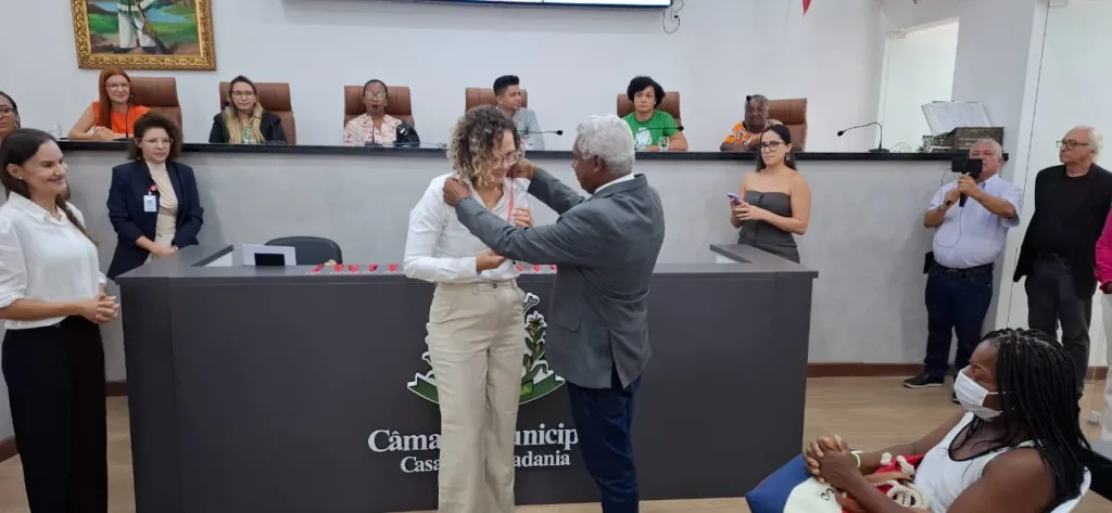 sessão Câmara Municipal em homenagem as mulheres feirantes