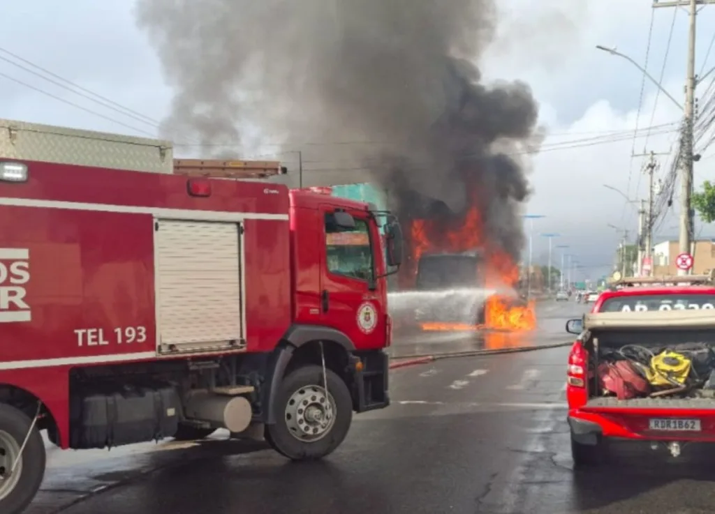 Incêndio em Ônibus