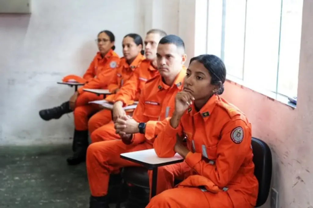Curso de bombeiros Curso de bombeiros