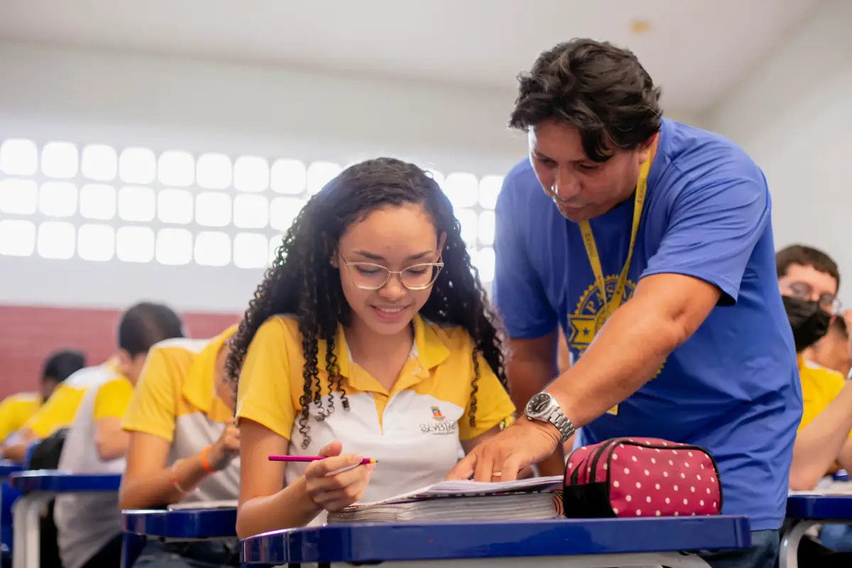 Instituto Ayrton Senna - MCDIA FELIZ