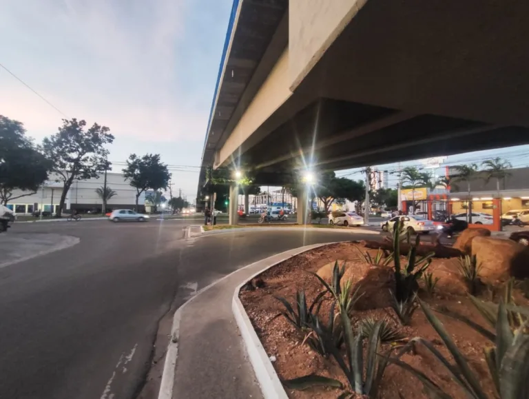 requalificação de viaduto da Av. Getúlio Vargas com a João Durval