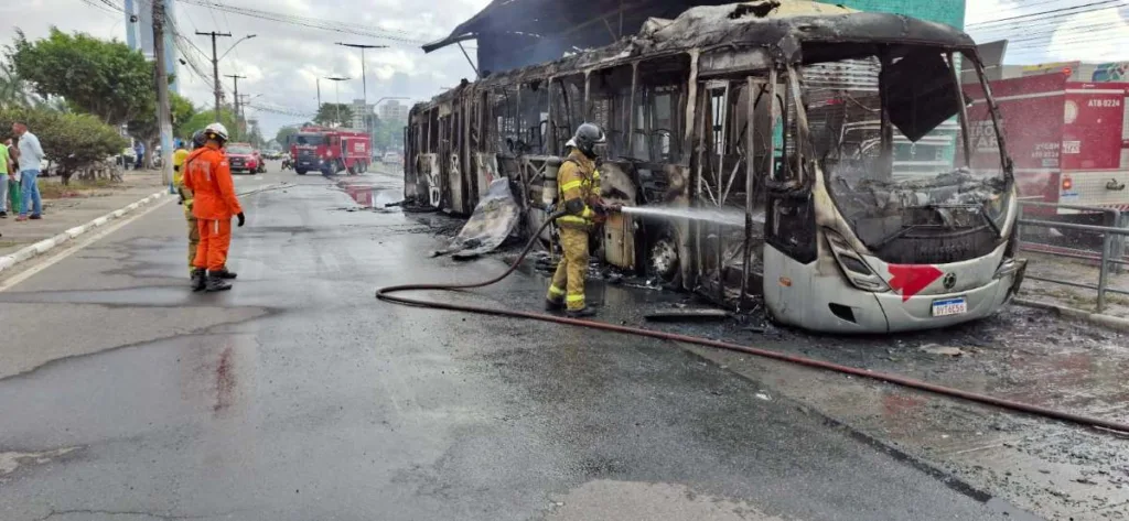 Incêndio em Ônibus