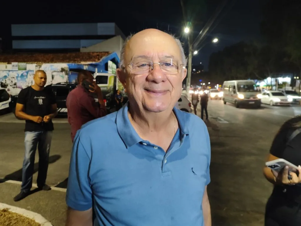 Prefeito de Feira de Santana José ronaldo