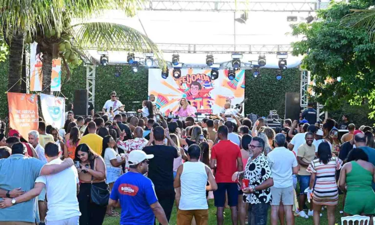 Tradicional Feijoada do Tetê reúne políticos, imprensa e diversas autoridades neste domingo (27)