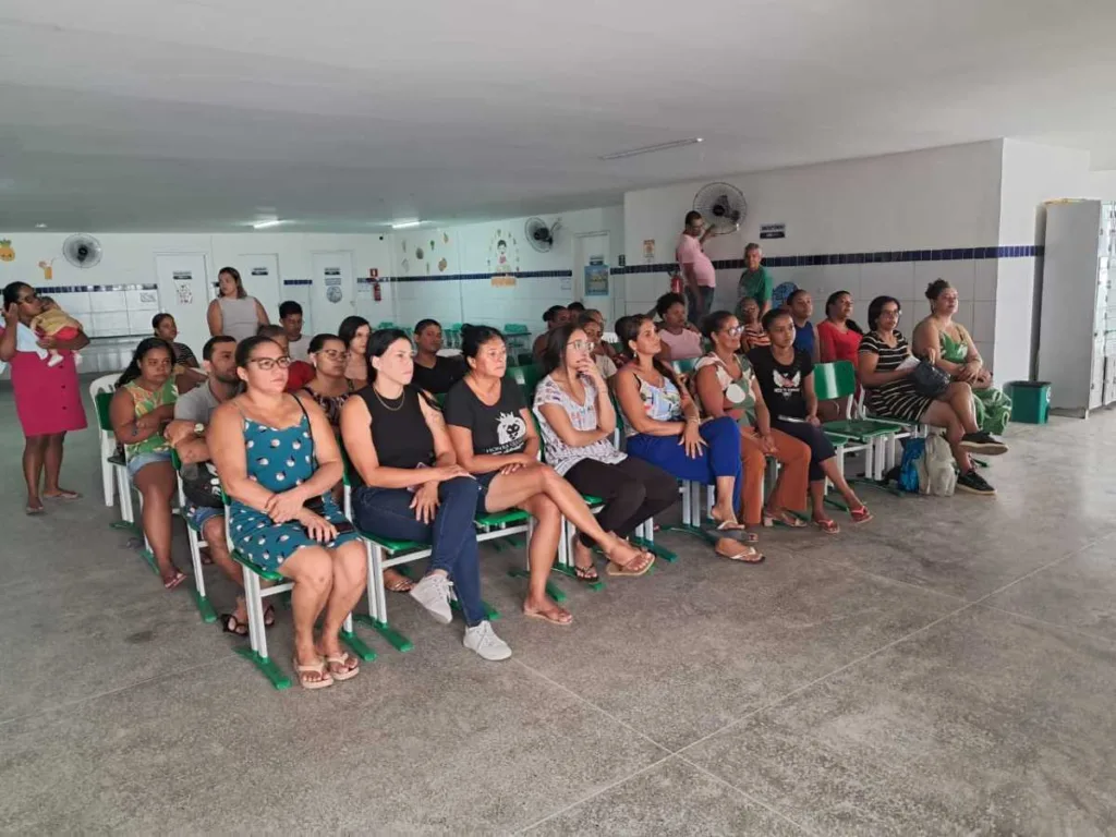 Escola Regina Vital promove palestra sobre inclusão escolar (4)