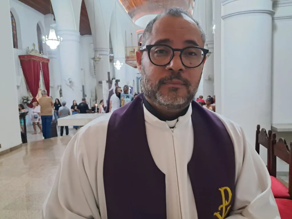 Padre Júlio Santa Bárbara