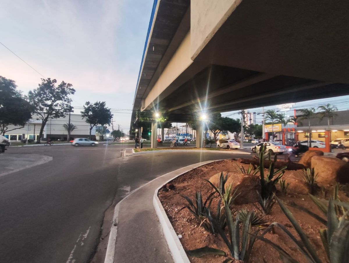 requalificação de viaduto da Av. Getúlio Vargas com a João Durval