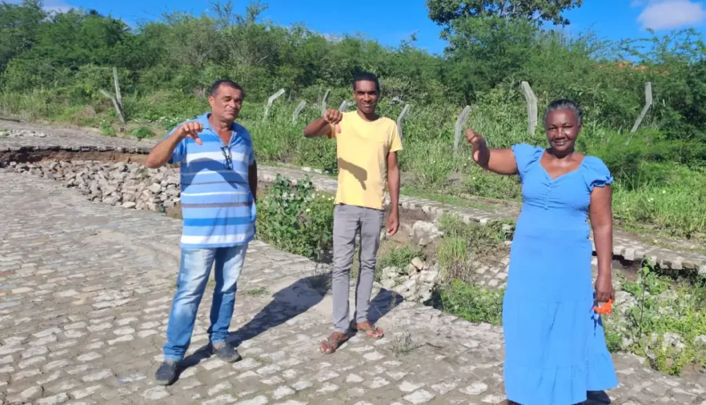 Moradores reclamam de ruas intrafegáveis em bairros de Feira de Santana