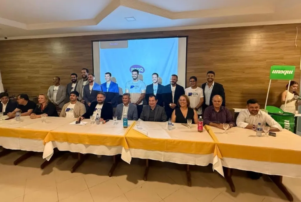 Posse da nova diretoria da CDL Jovem em Feira de Santana Posse da nova diretoria da CDL Jovem em Feira de Santana