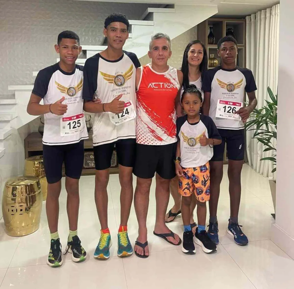Corredores de Feira de Santana organizam Treinão Solidário para arrecadar tênis e roupas esportivas para projeto social