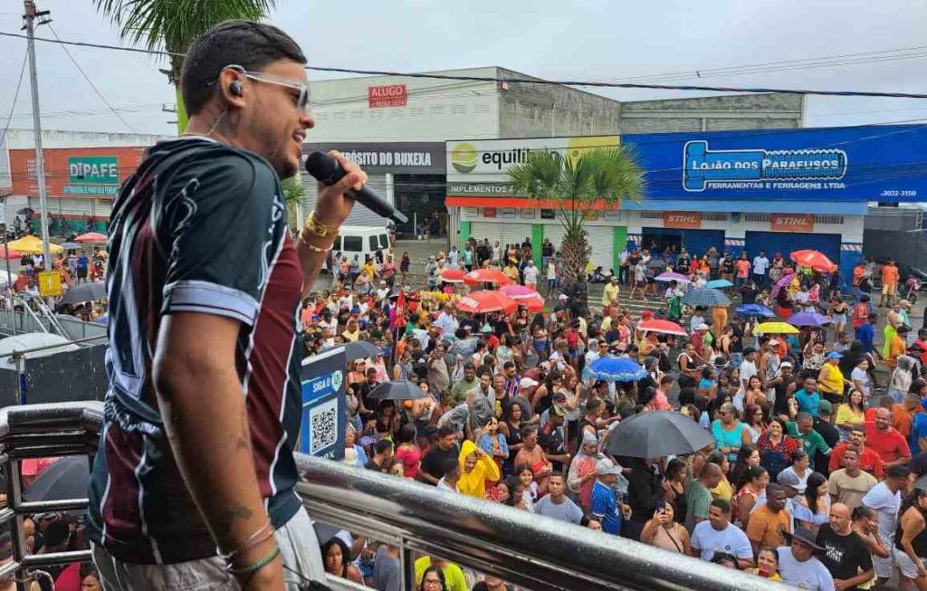 Thiago Aquino no Arrastão da Micareta 2025