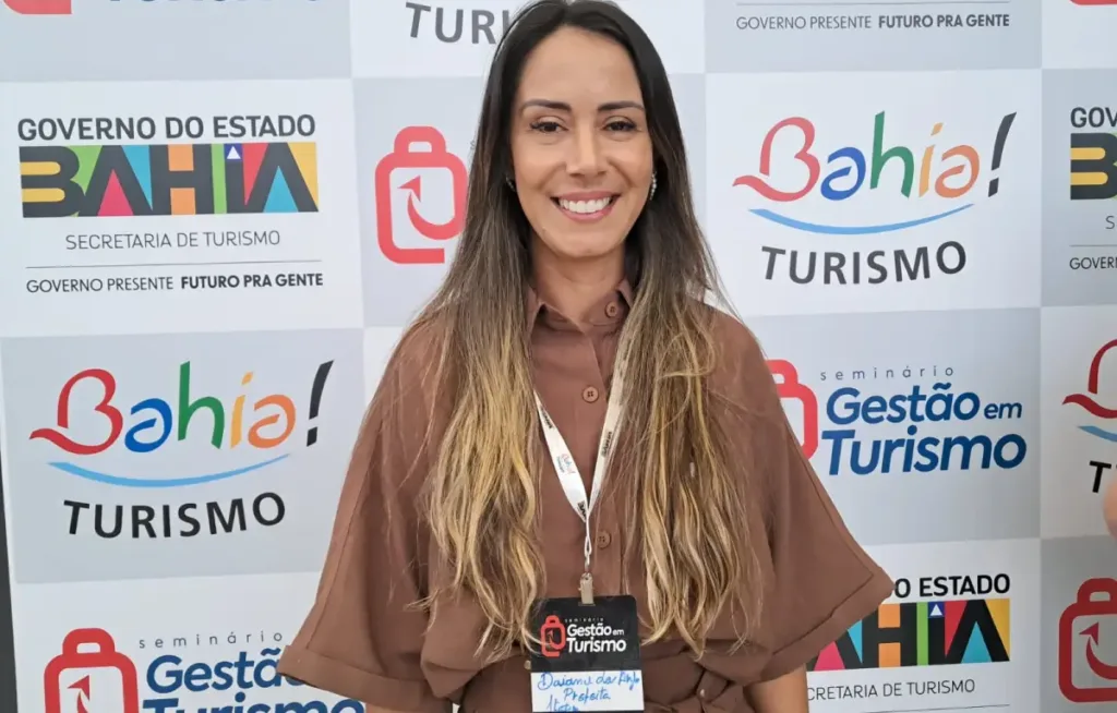 Seminário sobre turismo no centro de Convenções de Feira